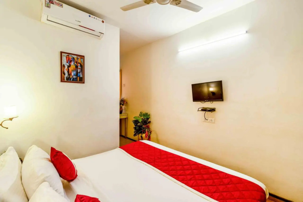 Octave Adya Hotel