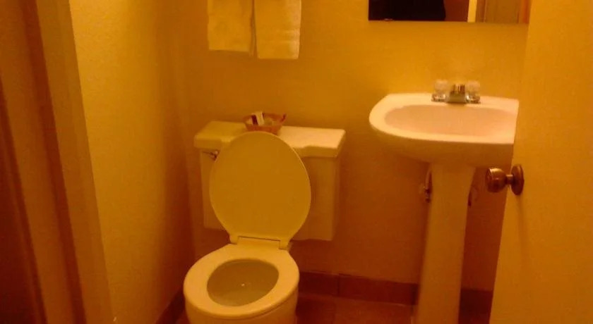 Welcome Inn and Suites