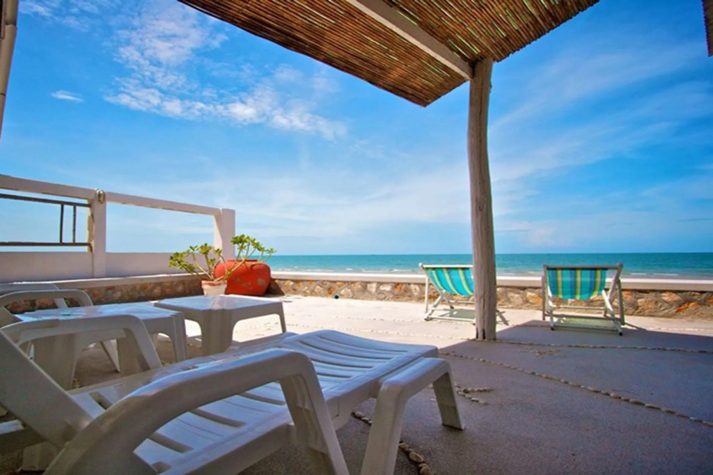 SleepEasy Beach Hostel Huahin