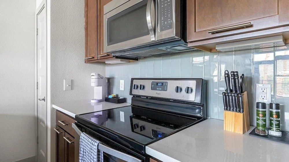 Landing Apartments Near Southtown