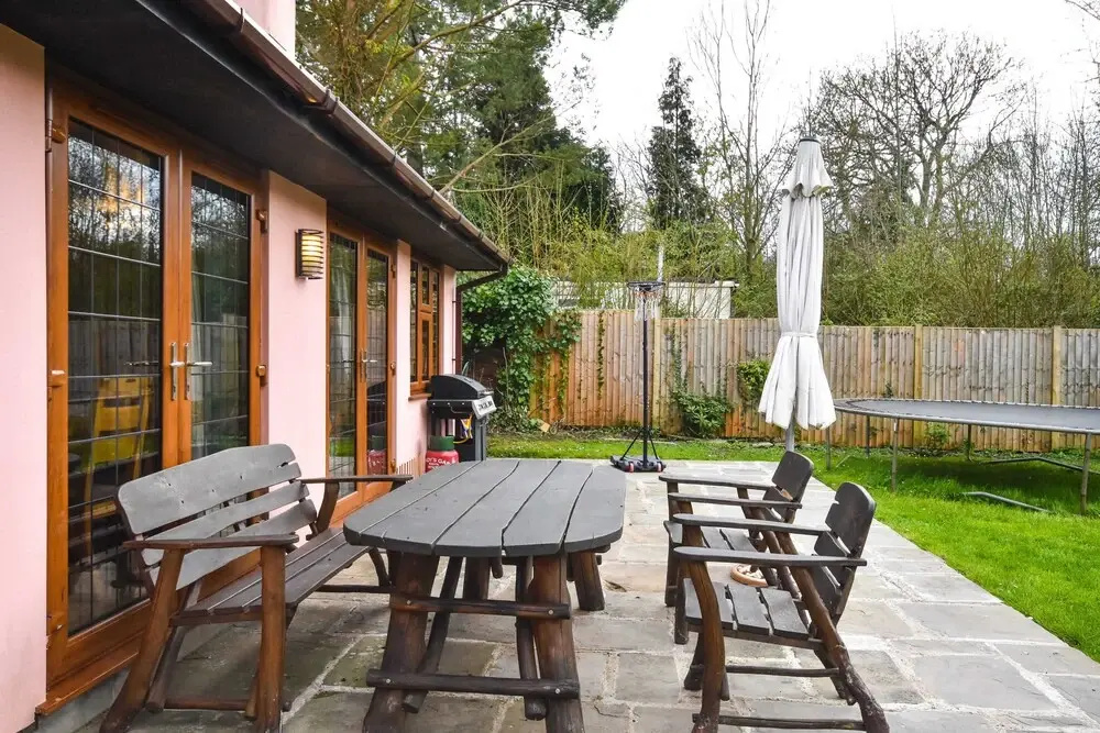 Rural Family Home, 5 Minutes From Clifton Village
