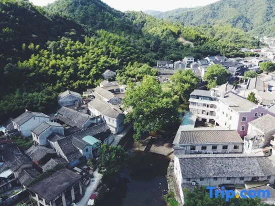 Banbajia Guesthouse Guyan Yishe