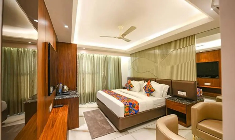 FabHotel Prime Dev Palace