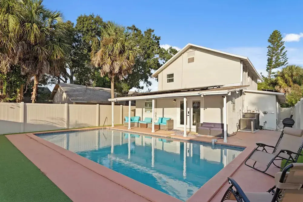 'the City Oasis' Near IMG & Anna Maria Island!