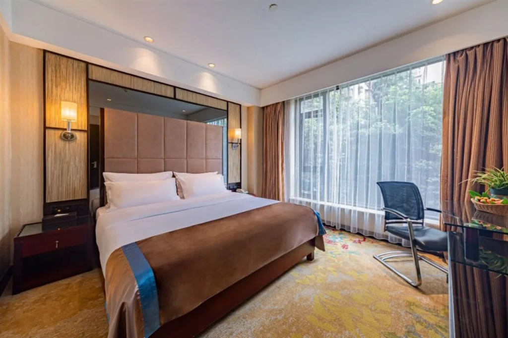 Rezen Kingtown Hotel (Chongqing Guanyinqiao)