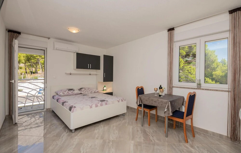 Amazing Apartment in Krvavica With Wifi