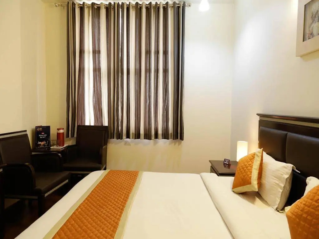 OYO 2166 Hotel KMahaveer