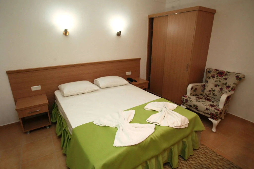 Taner Otel