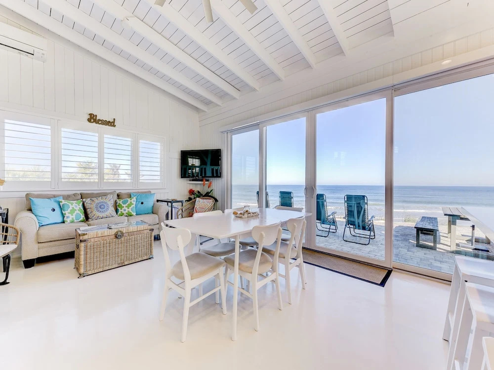 Romantic Beach House by Vtrips