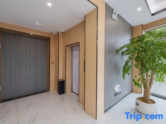 Junyi Chain Hotel (Shangrao Wannian Runfeng Plaza Jinhu Park)