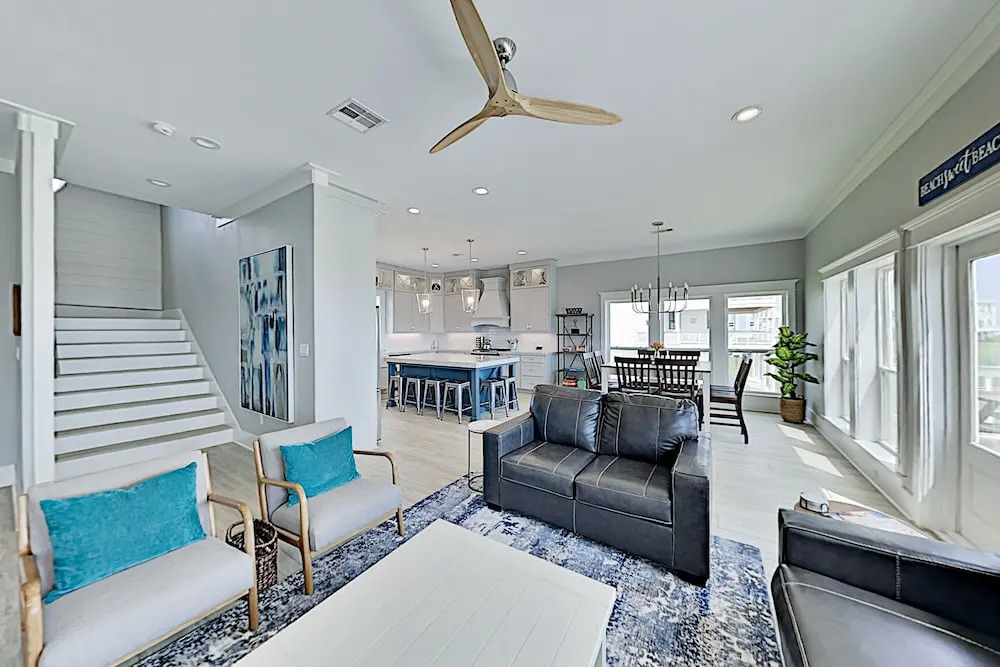 17235san 4 Bedroom Home