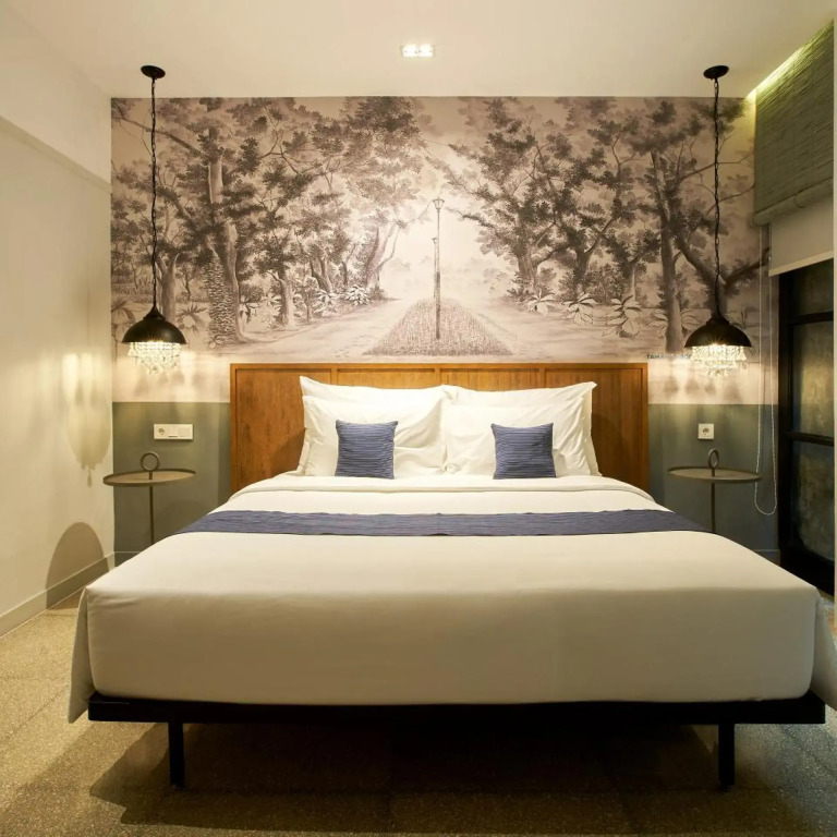 Lamandau House