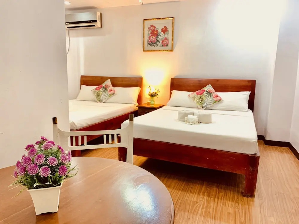 Tagzzz Hotel powered by Cocotel