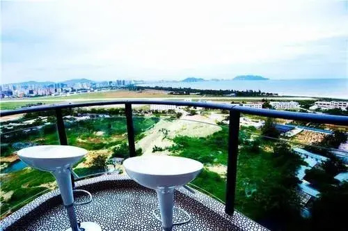 Sanya Haiyue Holiday Apartment(三亚海月轩度假公寓)