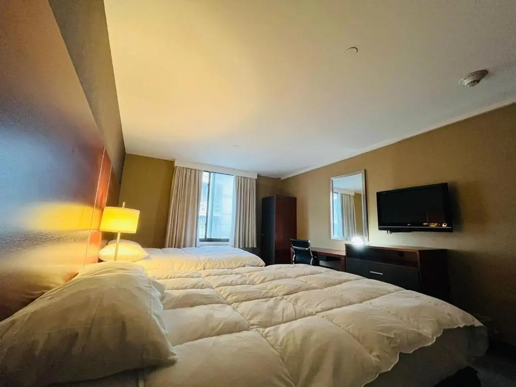 Sky Hotel Flushing/Laguardia Airport