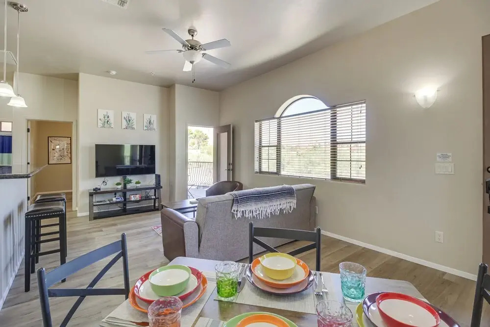 Tucson Condo Rental w/ Balcony + Mountain View!