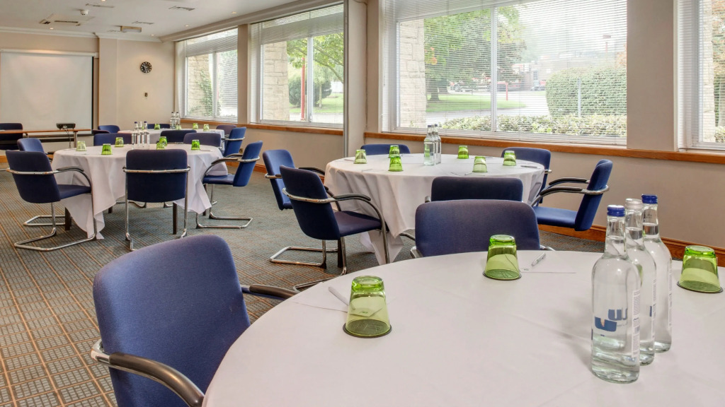 Holiday Inn Swindon by IHG