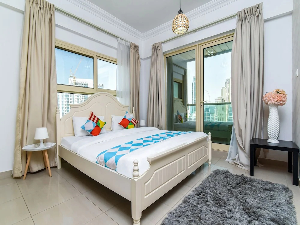 OYO Home 185 Marina Facing 2BHK