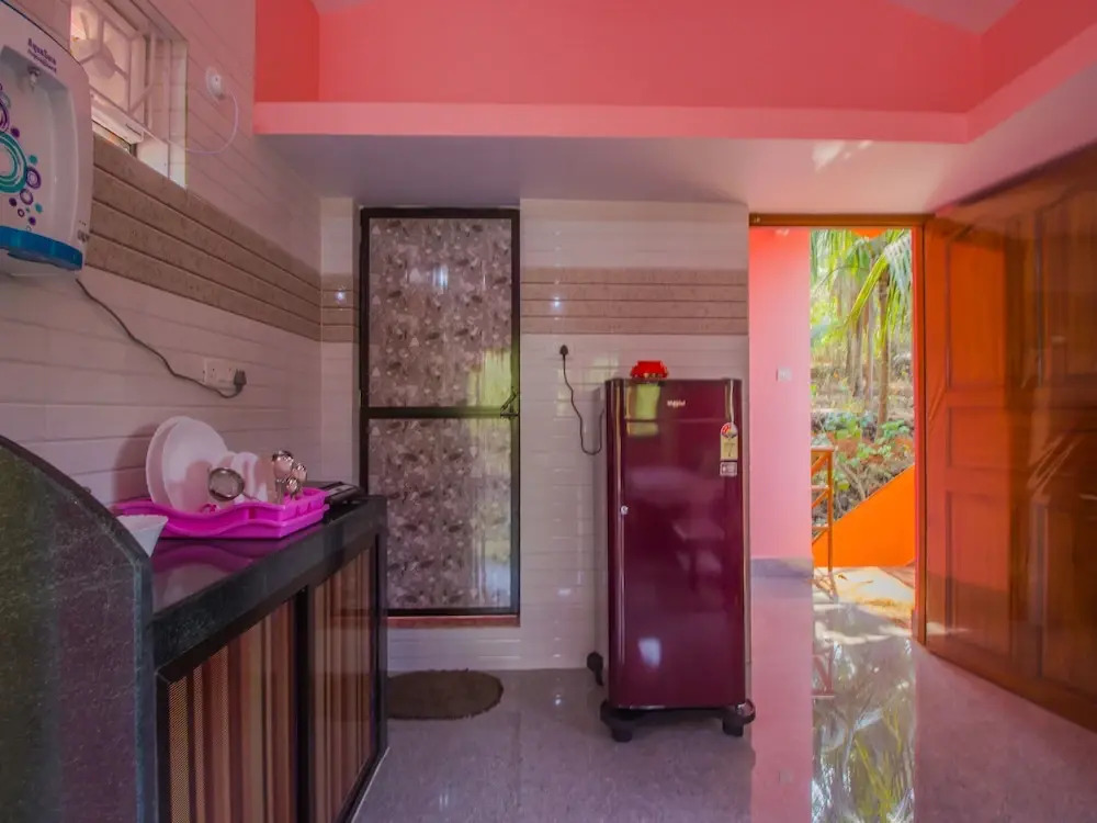 OYO 12705 Home Studio Hollant Beach