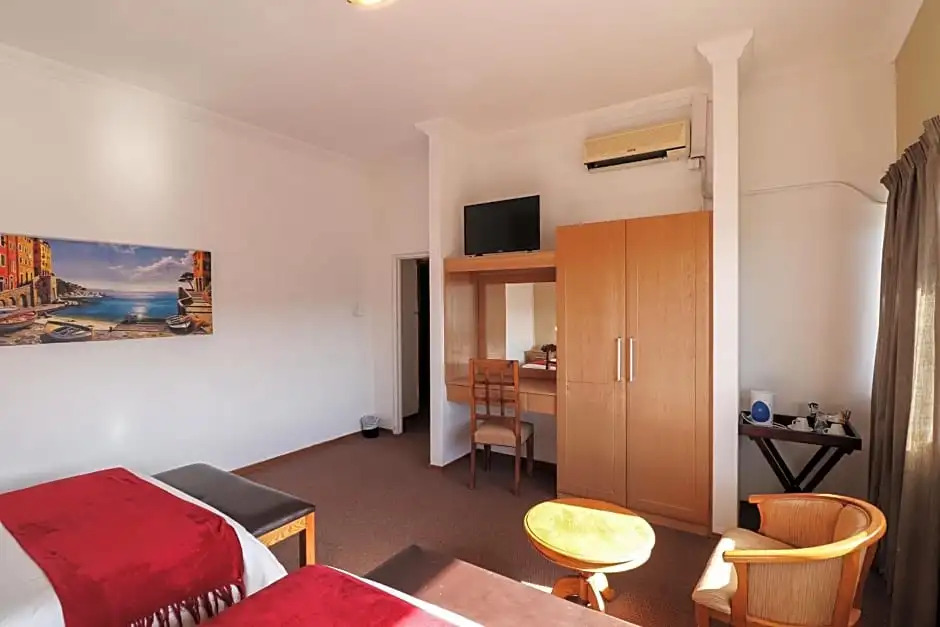 Gonubie Hotel
