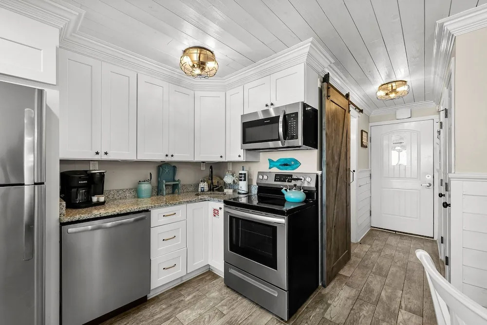 Beachfront Studio Condo - Top of the Gulf 317