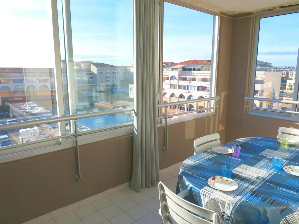 Appartement Sète, 2 pièces, 6 personnes - FR-1-338-168