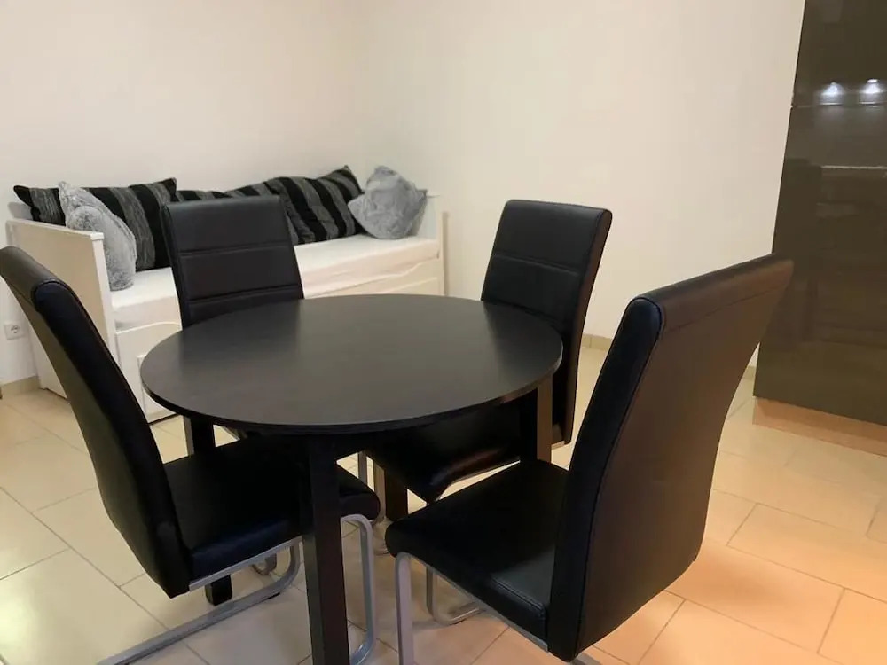 City Guesthouse Apartments Krefeld near Düsseldorf Airport
