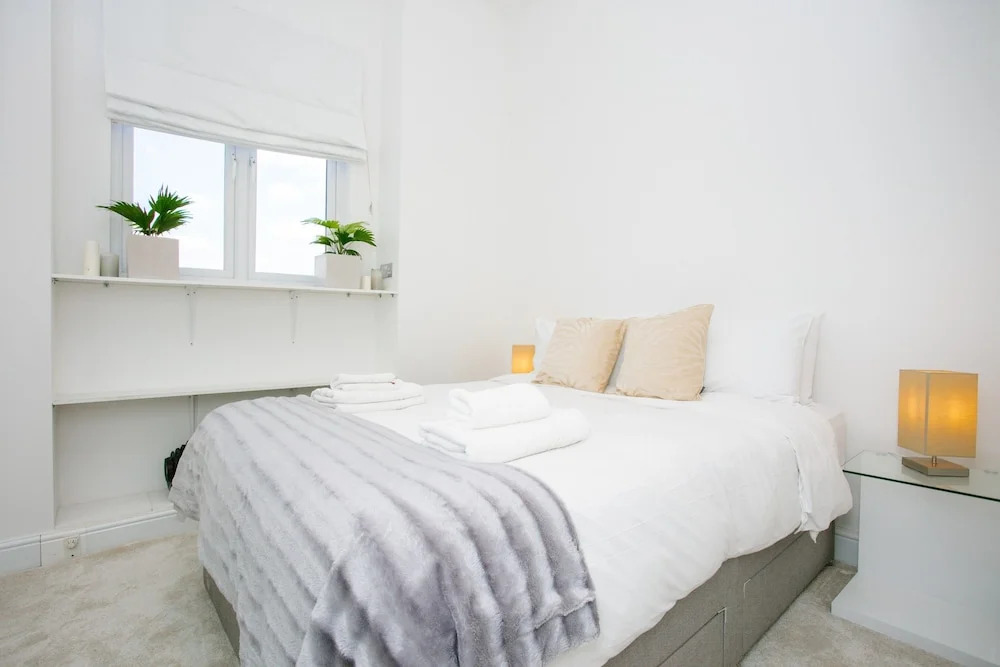 New Paddington Apartment Next to Hyde Park