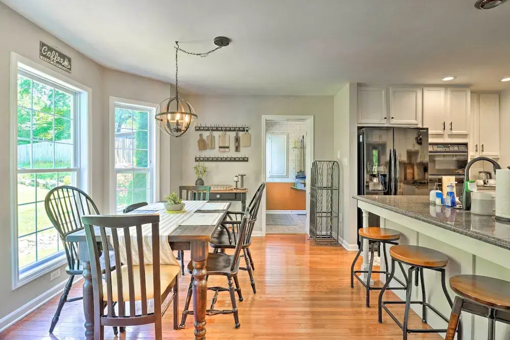 Creekside Brevard Home < 1 Mi to Downtown!