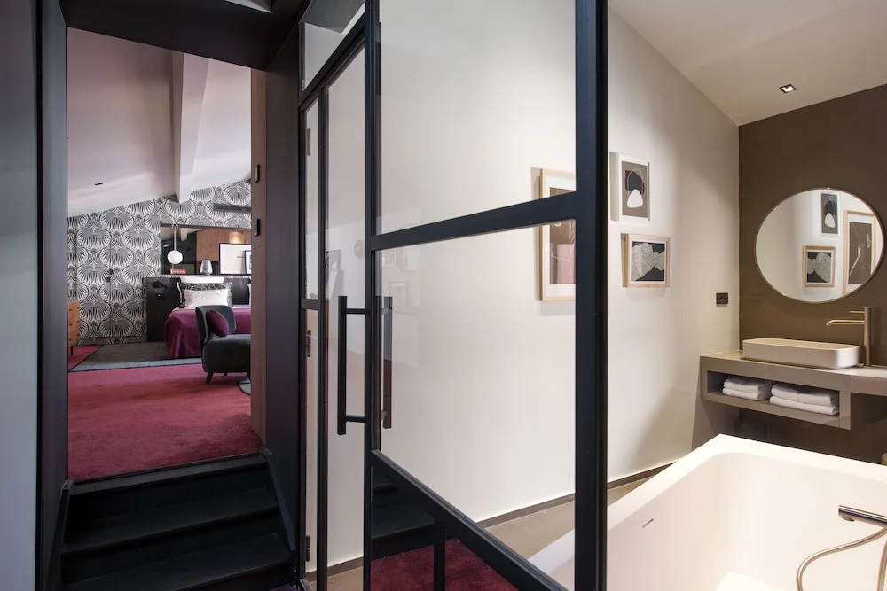MiHotel La Tour Rose