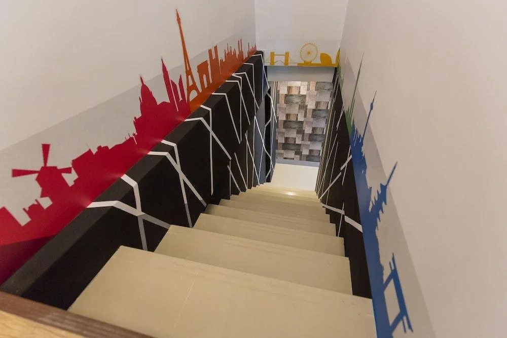 Cool Guy Apartment