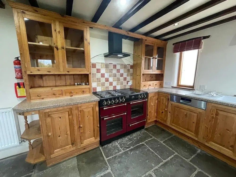 16th Century Devon Longhouse, Stunning Views