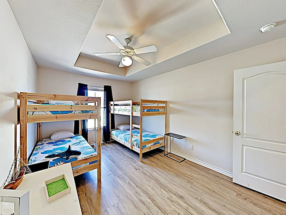 15102 Leeward Dr Townhouse Unit 703