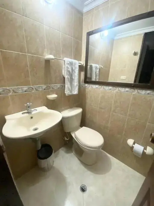 Casa con parking y terraza en sector exclusivo