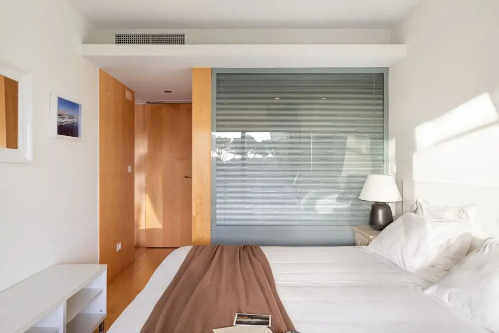 ALTIDO Superb Apt w/Terrace Pool & Spa in Cascais