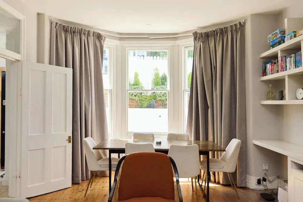 The West Kensington Hideout - Cozy 2bdr Flat With Garden