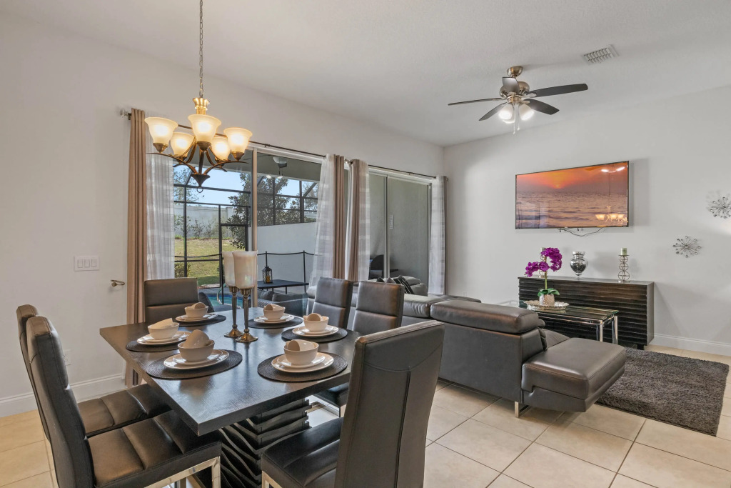 4 Bedrooms 4 Bathrooms Festival Resort 290 Cd