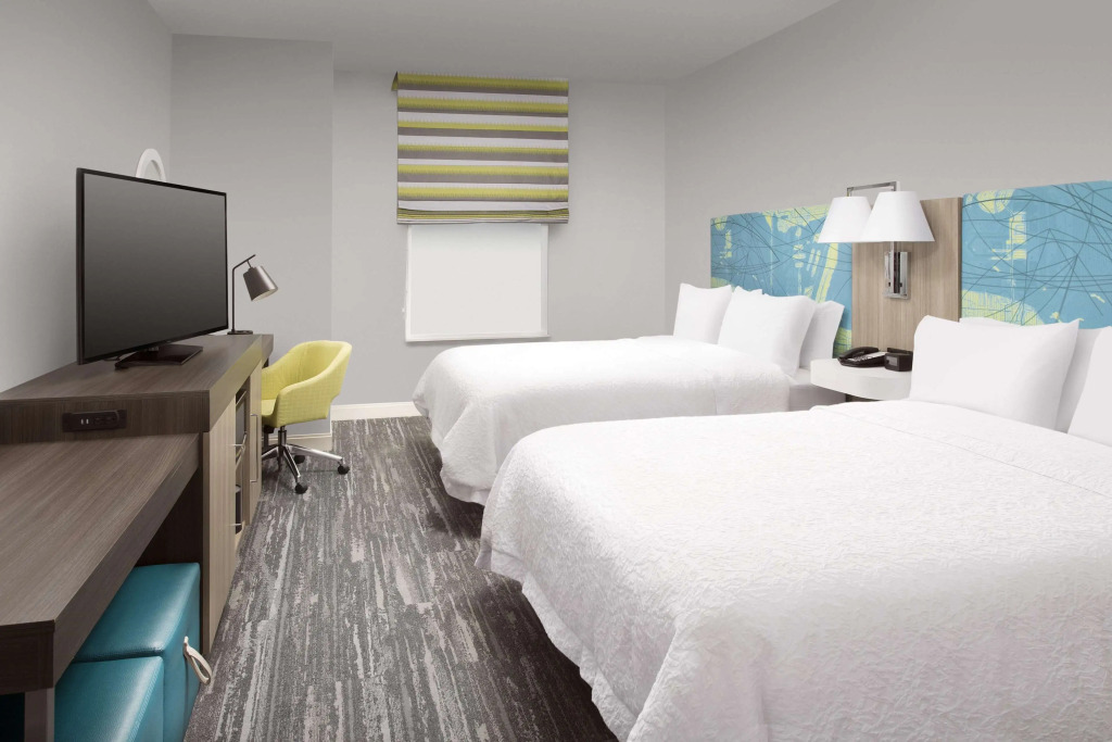 Hampton Inn Miami Airport East