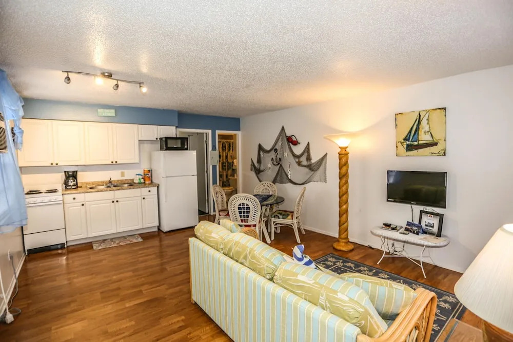 5583 Estero Villa 3 Captain's Cabin