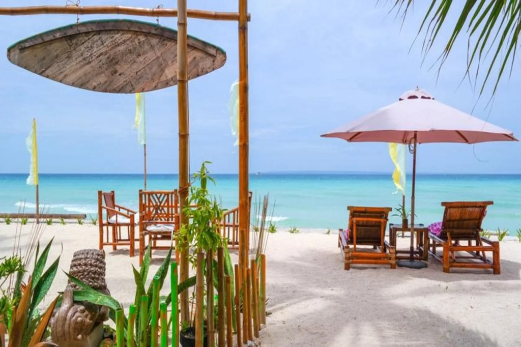 The Coral Blue Oriental Beach Villas and Suites