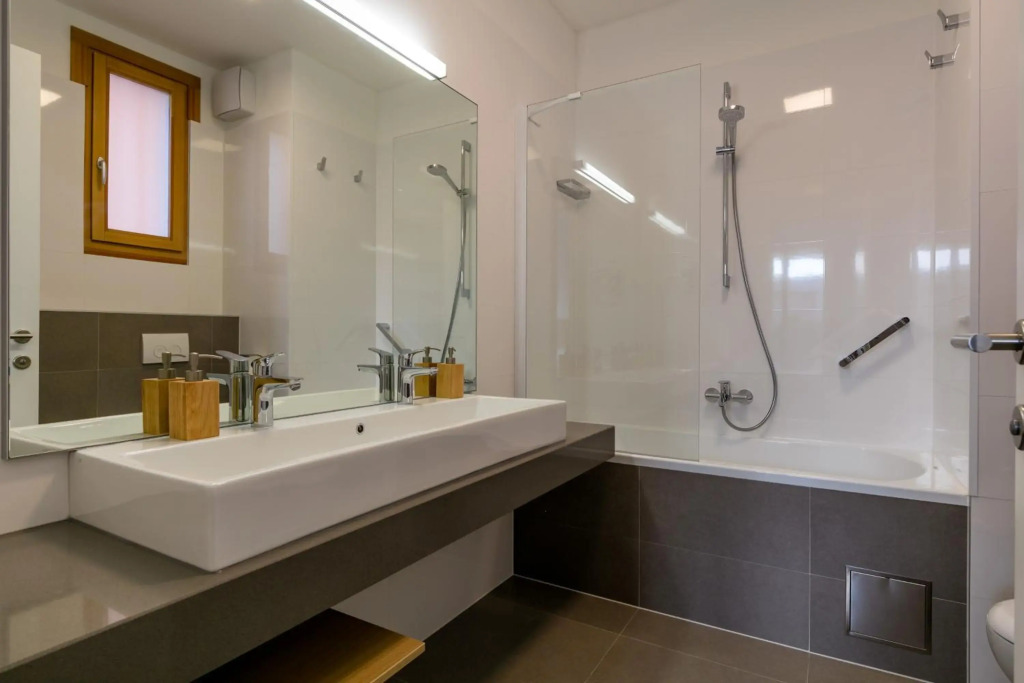 Luxury Apartment Kampanel