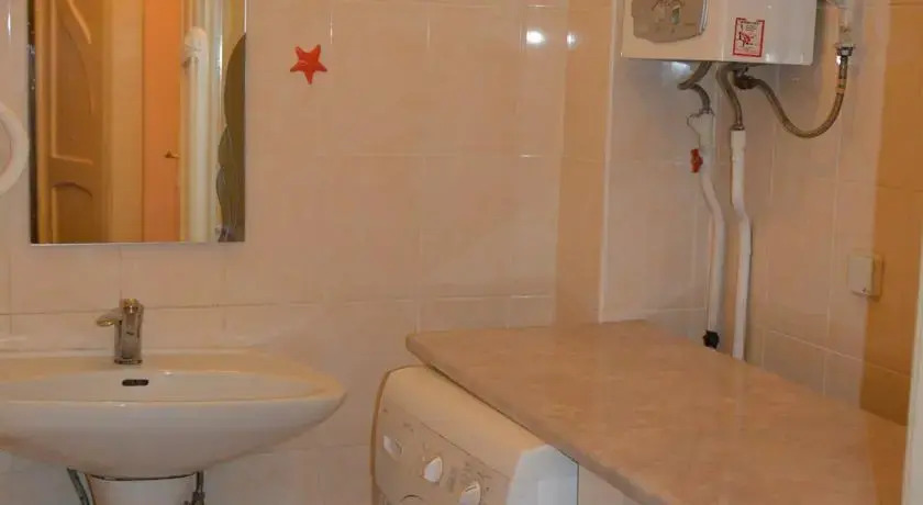 Mini Budget Hotel Central Home
