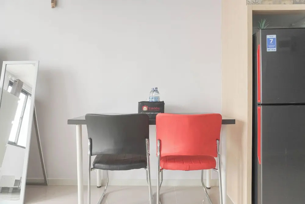 Restful And Spacious Studio At Daan Mogot City Apartment