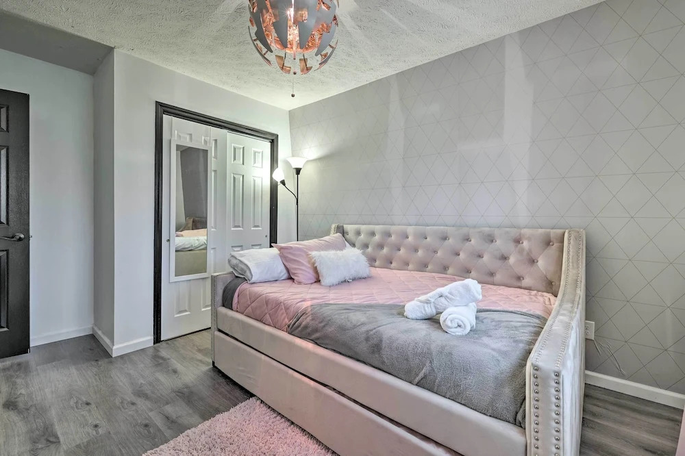 Tobyhanna Family Escape w/ Community Perks!