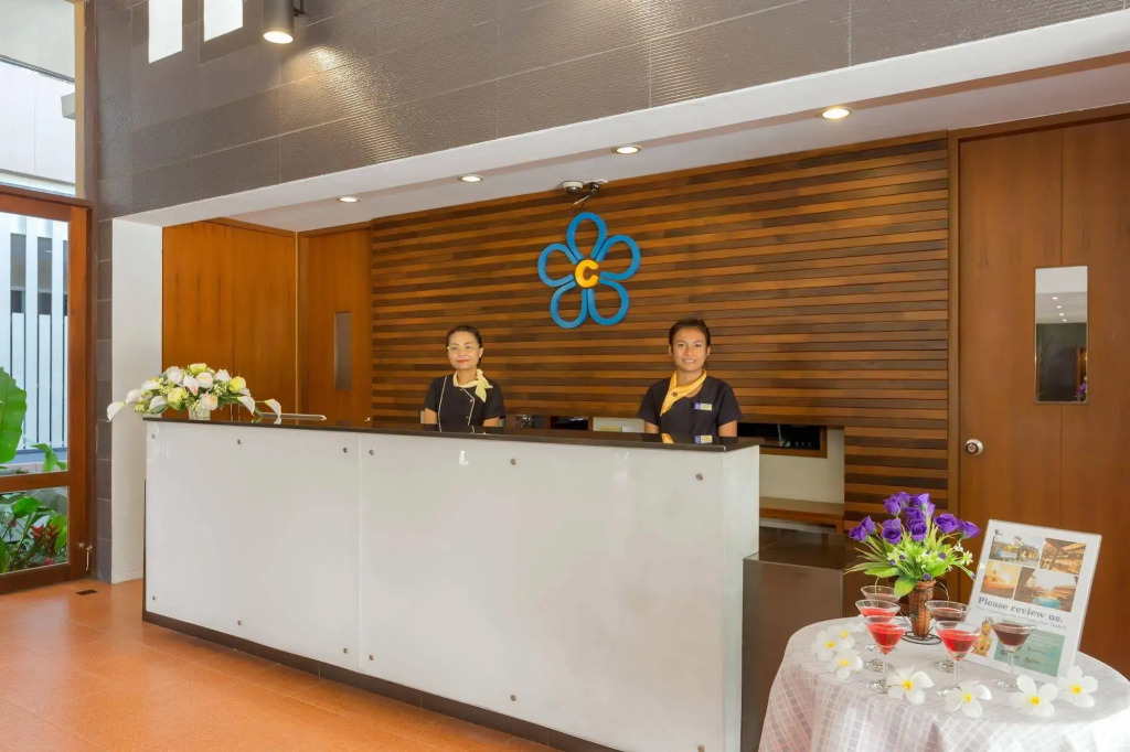 Chaiyapruek Suites