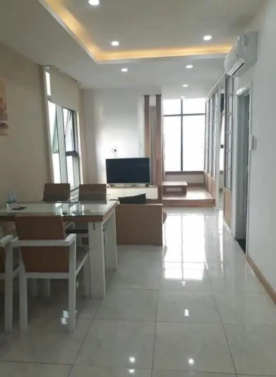 Ideal Time Apartment
