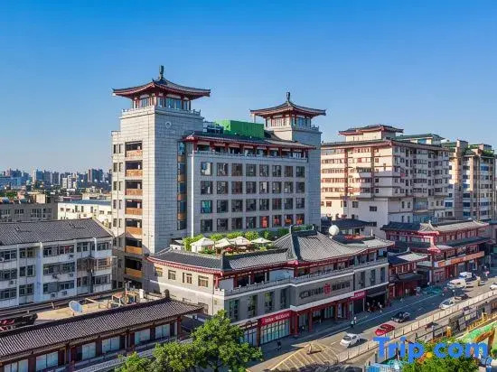 Xi'an Bell Tower Area Wanda Yi · Linkainuo Hotel