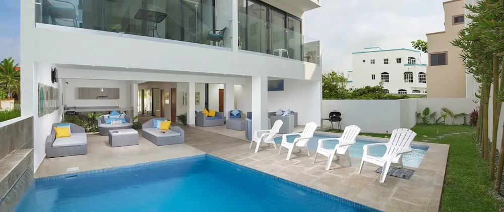 Velas Condos 2