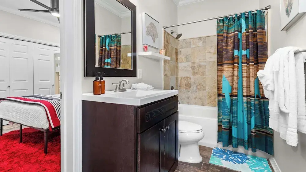 Cozy 3-bedroom Condo Comfy Living Space, Two Balconies, Outdoor Pool