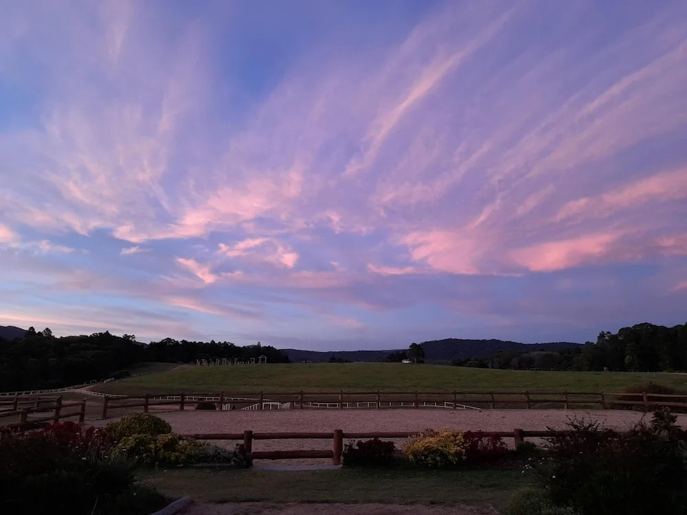 KUR-Cow farm escape 35 minutes from Cairns